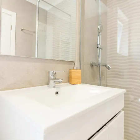 דירה Moon House *