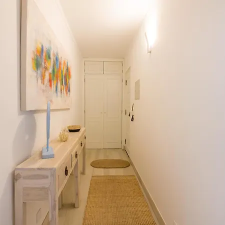 Moon House * פראייה דה לורינייה